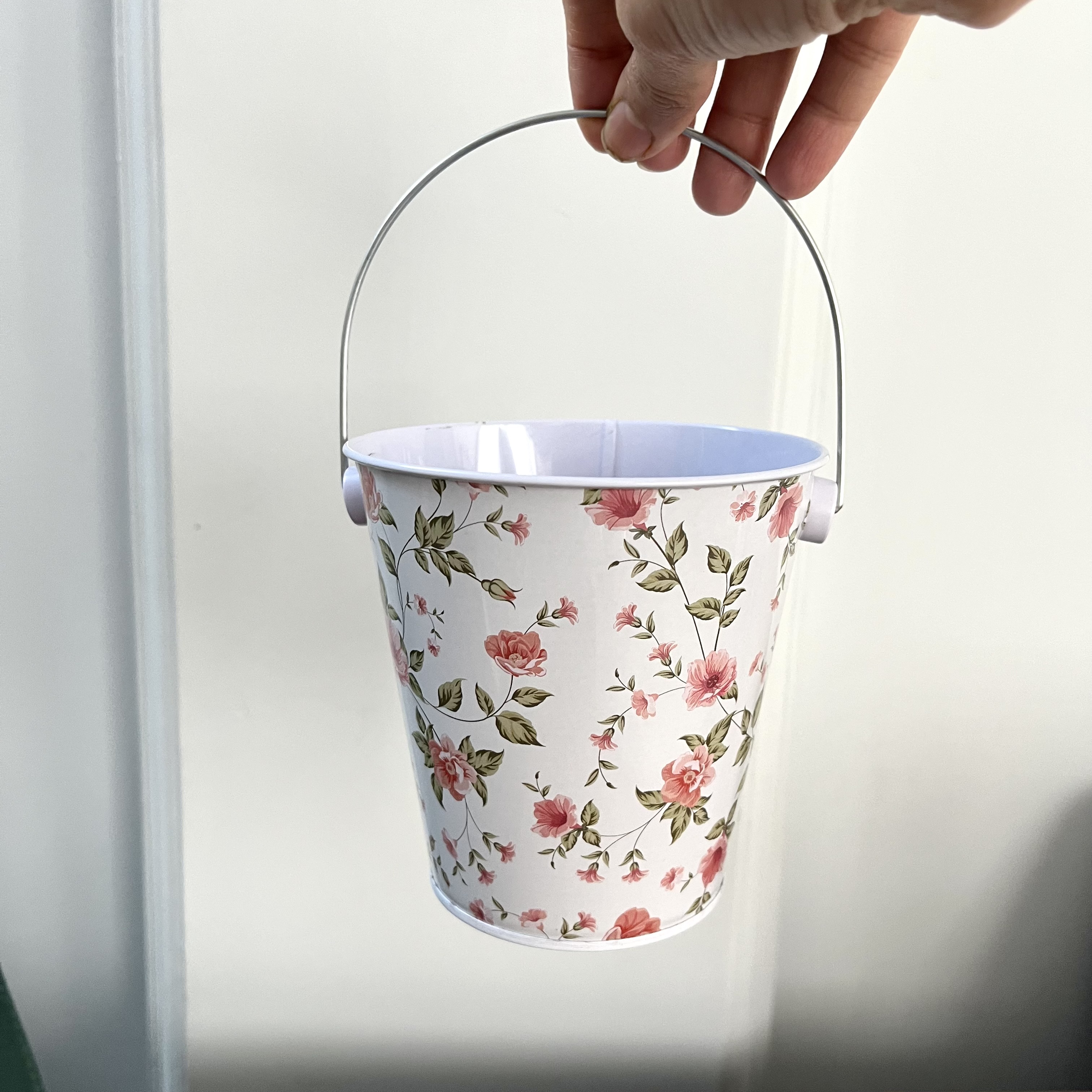 سطل فلزی جامدادی رز